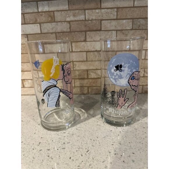 Vintage‎ E.T. 1982 Pizza Hut Drinking Glasses Set Of 2 Collector’s Series 6” - Picture 2 of 3